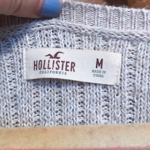 Beige hollister sweater - Picture 3 of 3